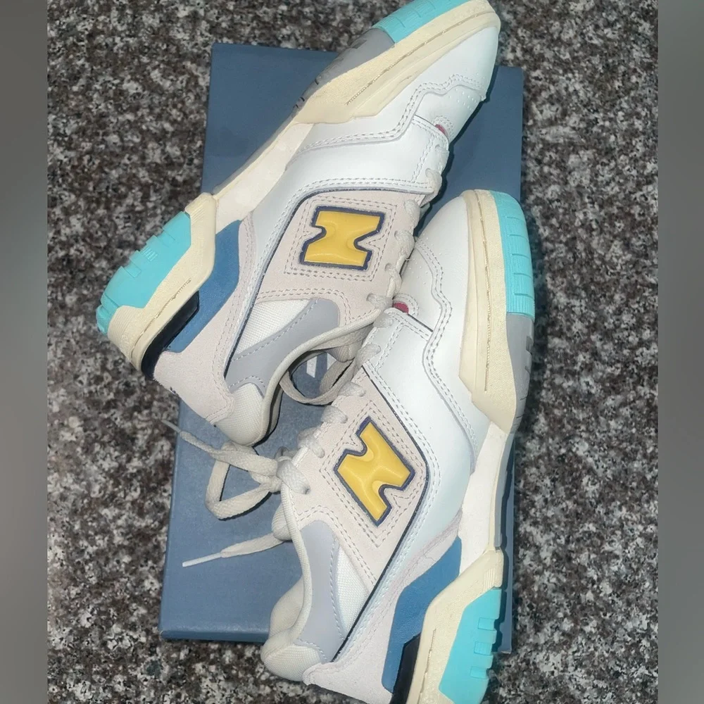 Kids New Balance 550 👟 - Picture 4 of 9